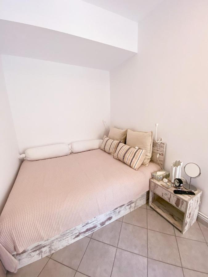 A Wonderful Apartment In Front Of The Sea! Peraía 外观 照片