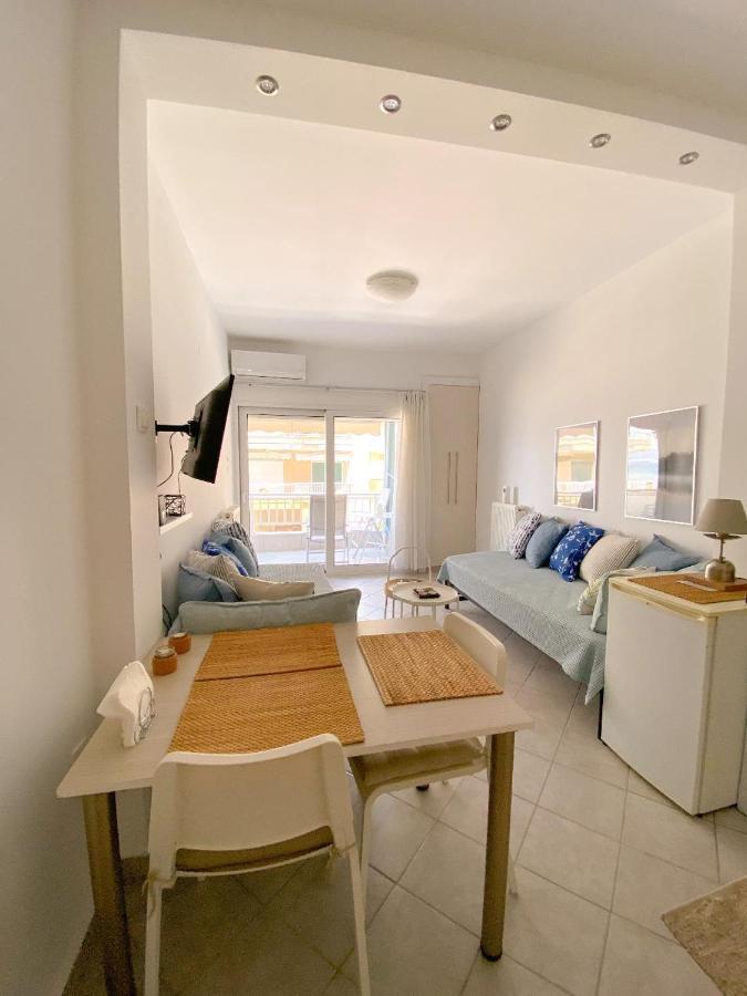 A Wonderful Apartment In Front Of The Sea! Peraía 外观 照片